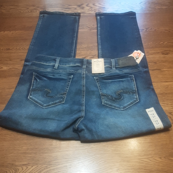 Women's NWT Silver jeans 16 $50.00 # 1324 - Picture 8 of 10
